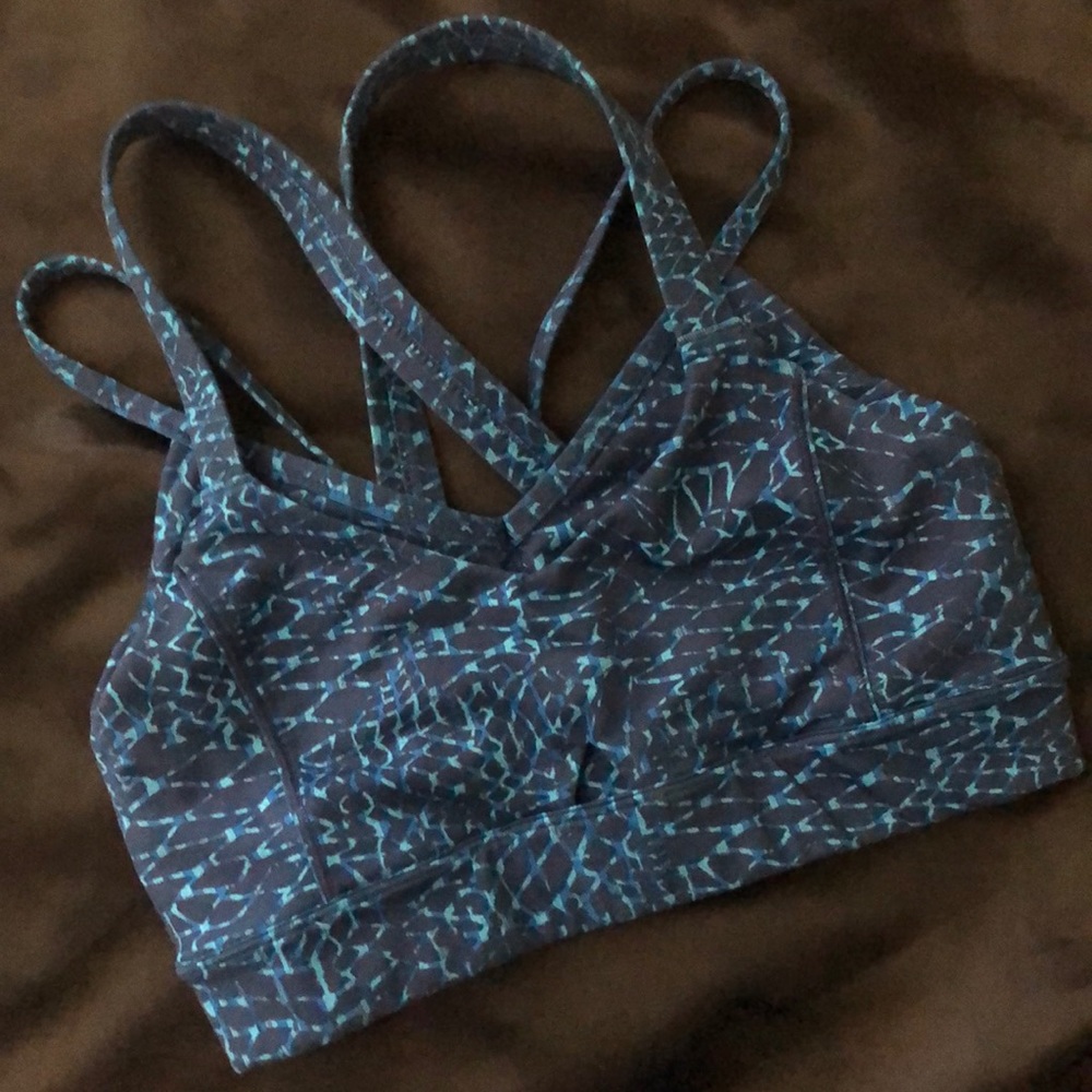 Lululemon sports bra